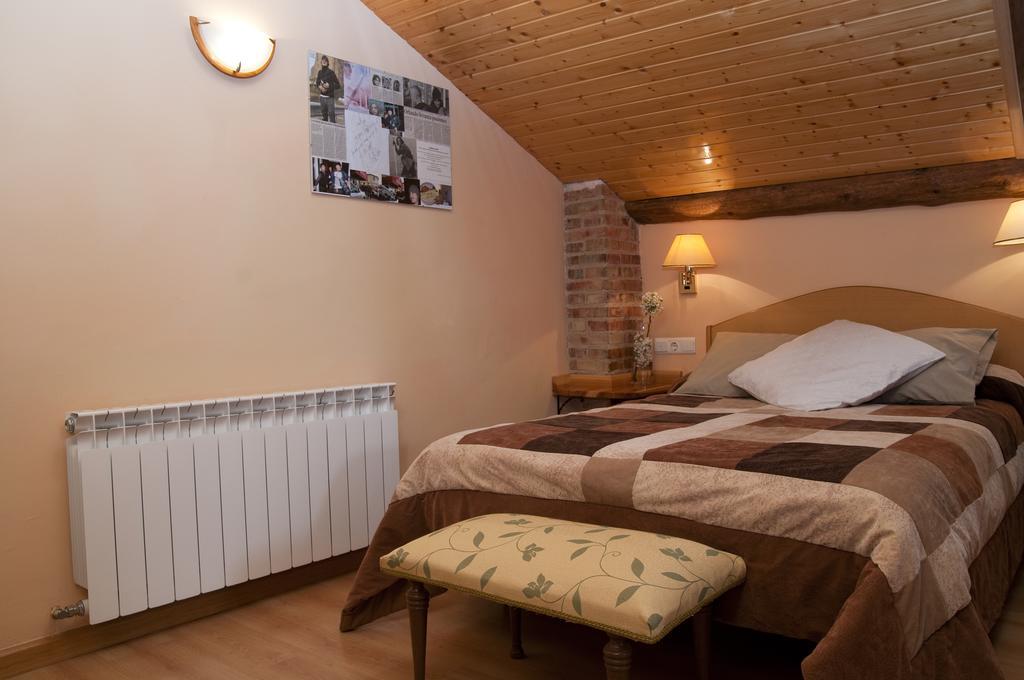 Hotel Villa de Ayerbe Eksteriør billede