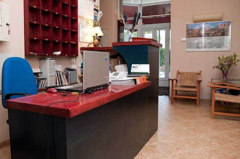 Hotel Villa de Ayerbe Eksteriør billede