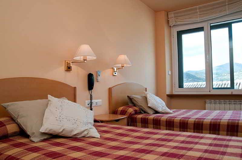 Hotel Villa de Ayerbe Eksteriør billede