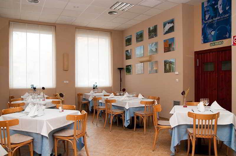 Hotel Villa de Ayerbe Eksteriør billede