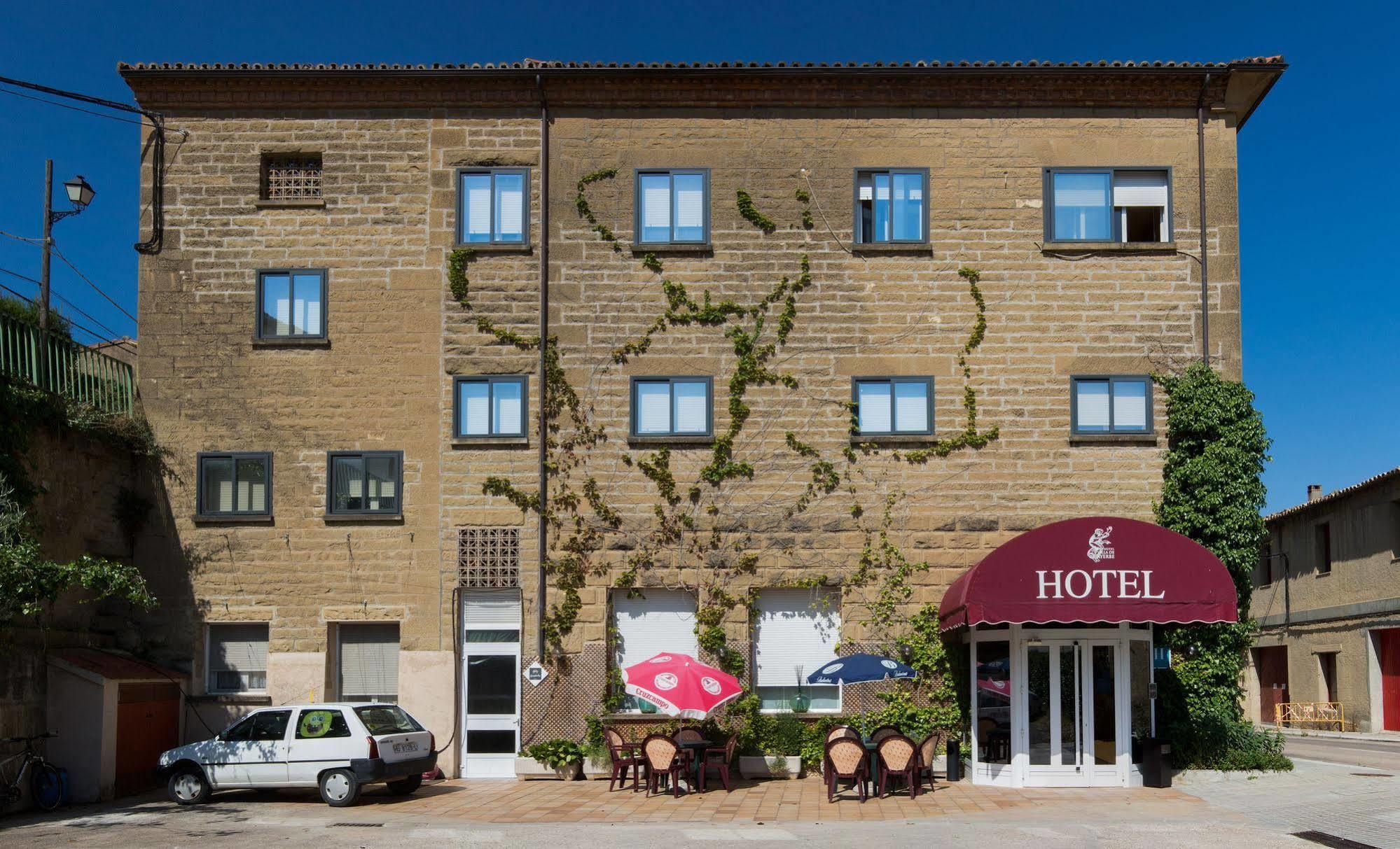 Hotel Villa de Ayerbe Eksteriør billede